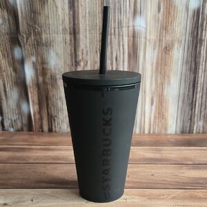 STARBUCKS | MATTE BLACK TUMBLER WITH STRAW